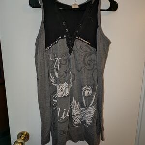 Elegant Gray Graphic Tank Top